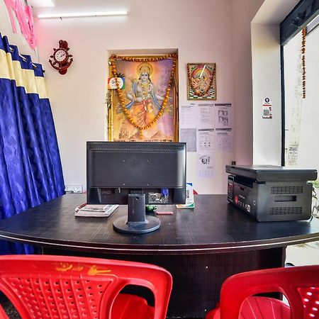 Spot On Devlok Guest House ปัฏนา ภายนอก รูปภาพ